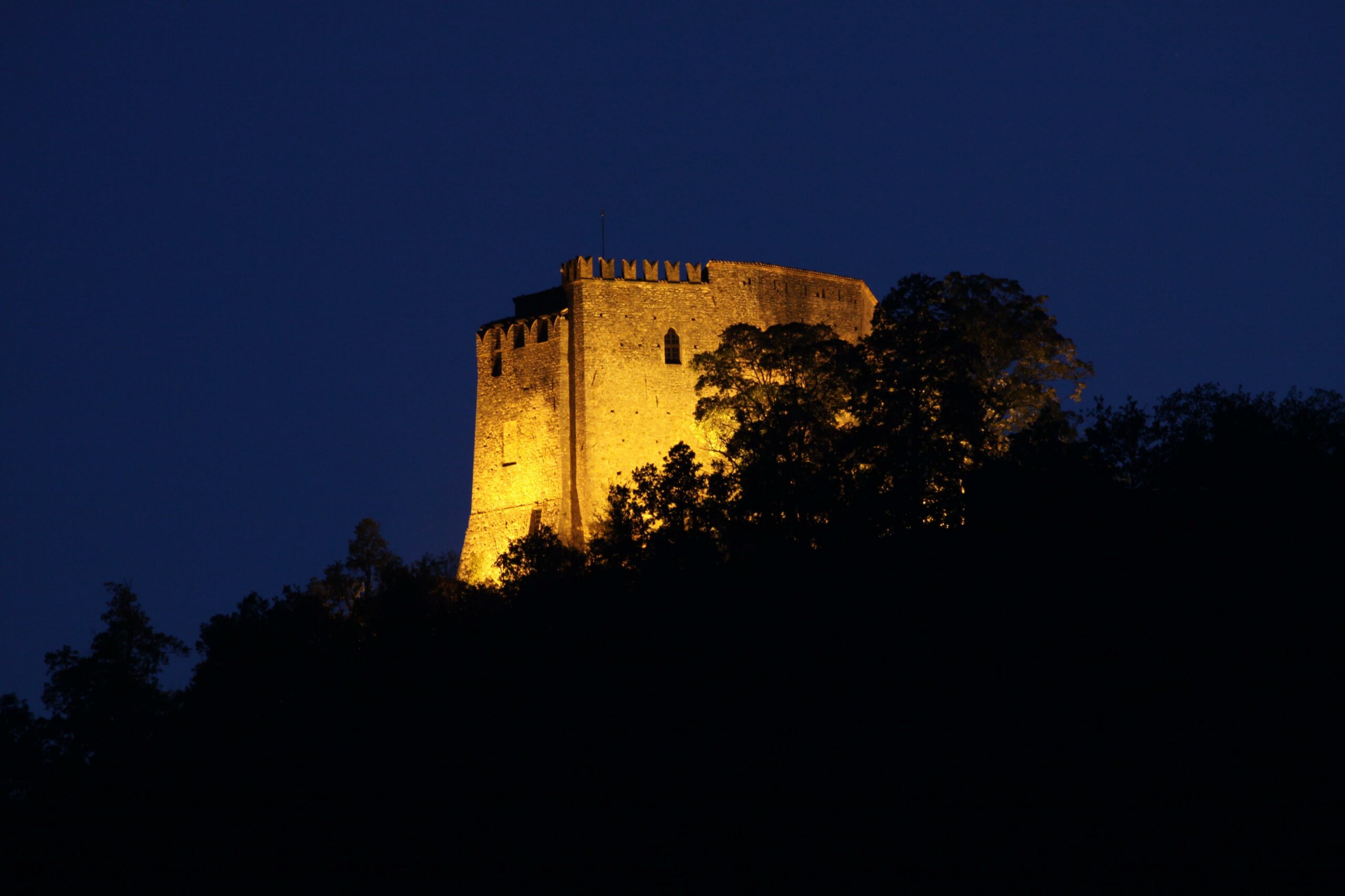 castello di sera